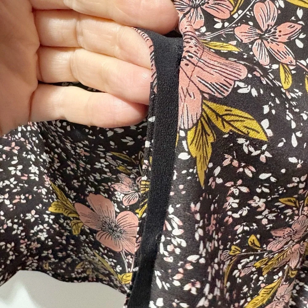 Zadig and Voltaire Chai Print Dark Floral 100% Silk Blouse Top Size XS Luxury - Picture 12 of 14